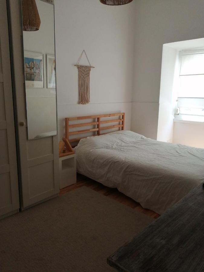 Apartamento Encantador Com Patio Lisbon Exterior photo